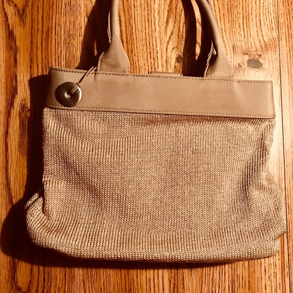 The Sak Tan Handbag - Picture 2 of 5